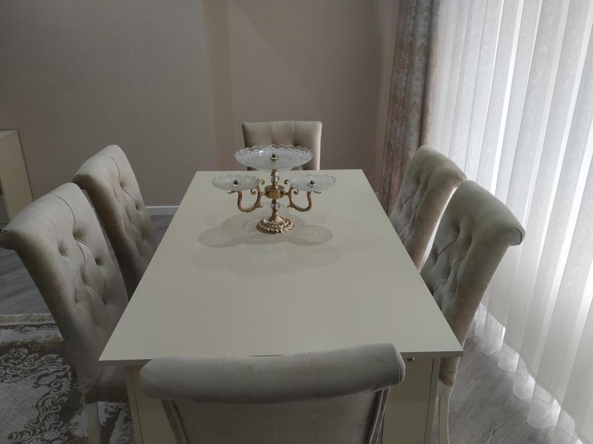 Lux Apartment Baku Eksteriør billede
