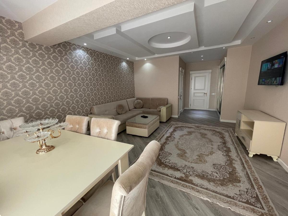 Lux Apartment Baku Eksteriør billede